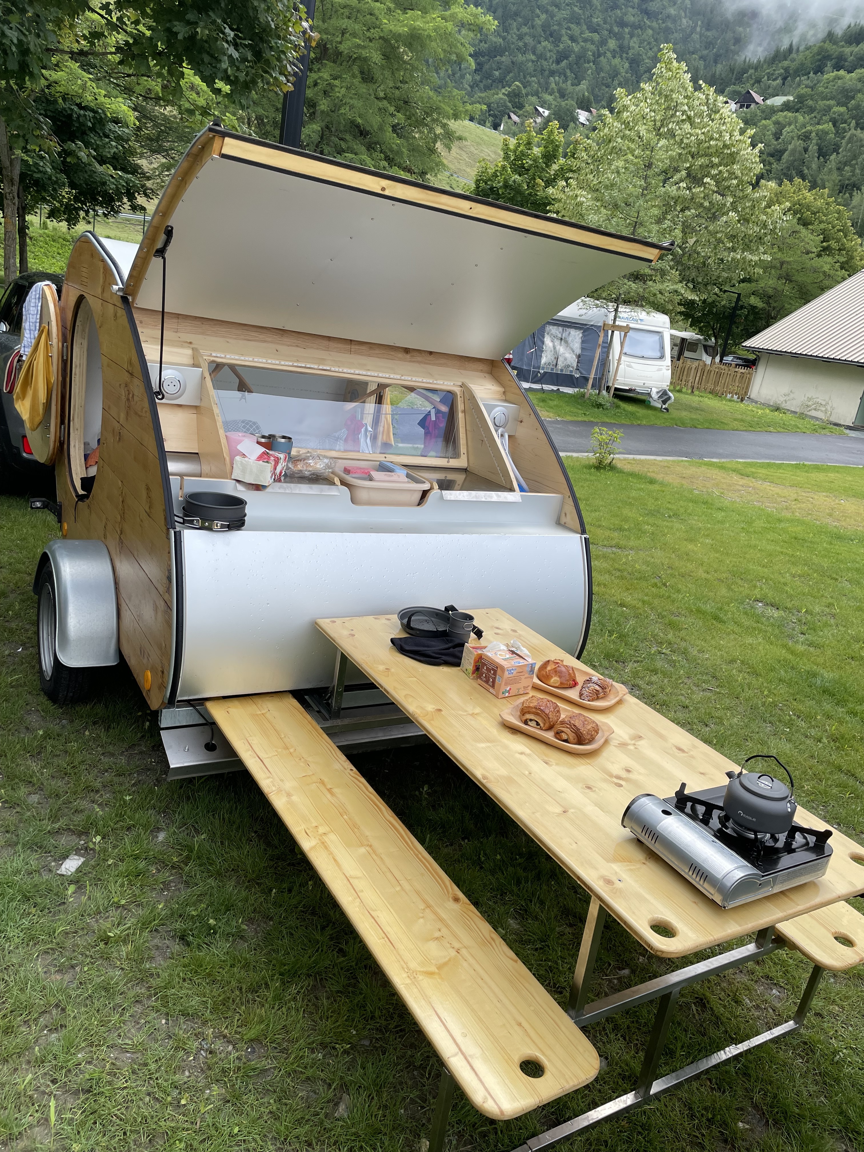 Teardrop
Mini Caravane
Déjeuner