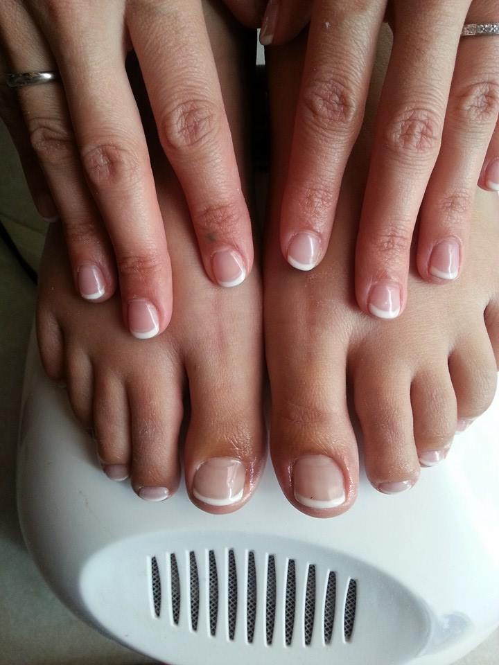 Vsp main et pied french mariee