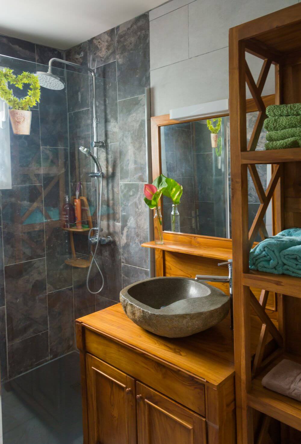 Salle de bain gite zot case en dur